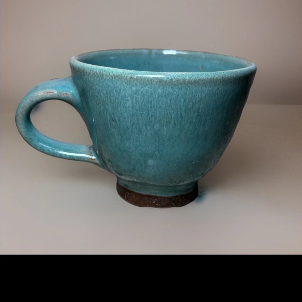 Elegant Teal Ceramic Mug - Picture 2 of 7